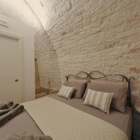 Dimora Antico Campanile Apartment *